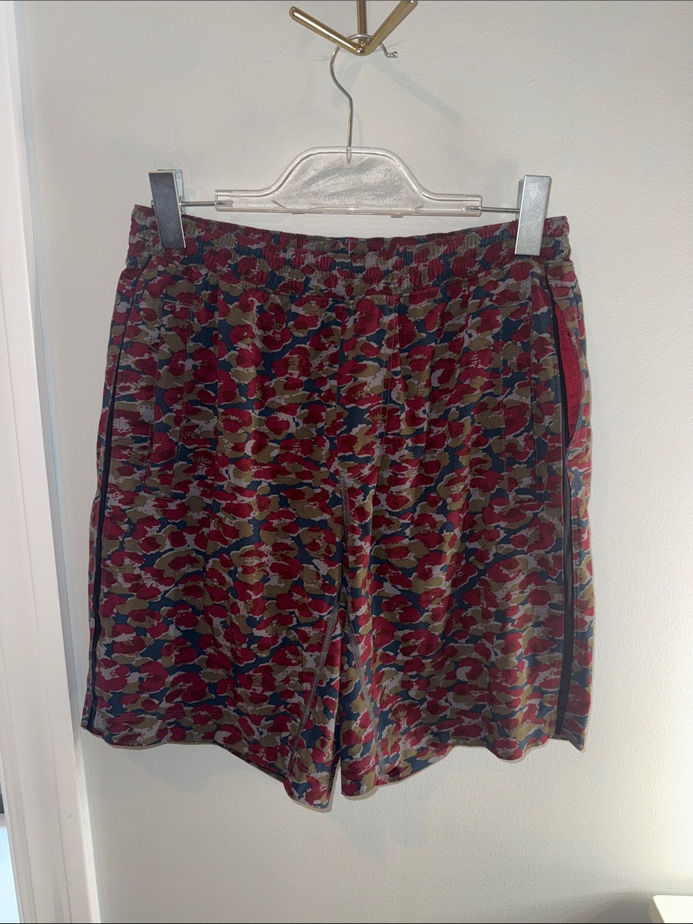 lululemon athletica Maroon, Navy & Olive Camo-Print Athletic Shorts